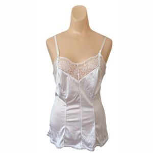 Figurfit Womens Camisole Size 34 White Lacey Feminine Sexy Lingerie Trousseau